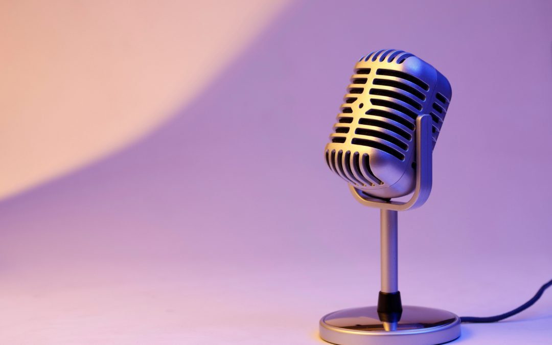 podcast retro-microphone-isolated-color-background